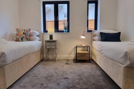 Beautiful Apartment Overlooking A Garden 伦敦 外观 照片